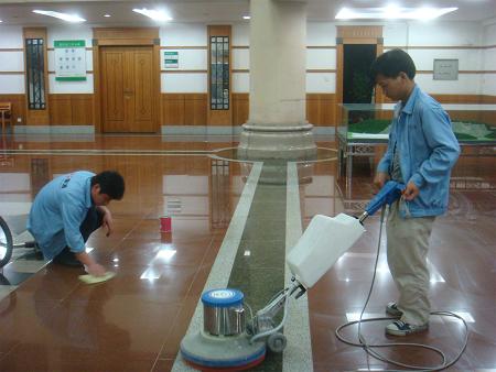 順德保潔、開荒服務(wù)、外墻清洗地板光亮固化加硬、拋光、石材（大理石、花崗石）保養(yǎng)、晶面處理、鋁塑板外墻清洗、企業(yè)單位定點保潔保潔開荒服務(wù)