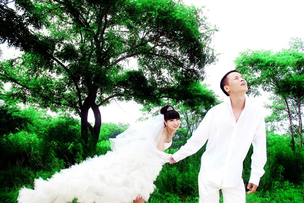潮流婚紗攝影|冬季亮麗婚紗攝影|非主流婚紗攝影