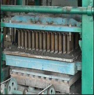 廠家直銷半自動QTJ4-25免燒磚機 空心磚機 制磚機