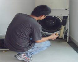 供應(yīng)蛇口美的格力空調(diào)維修0755-21521097蛇口專業(yè)安裝空調(diào)安裝，加雪種