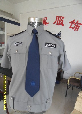 阳谷华翼标志服装厂生产新式保安制服，商务执法服装。