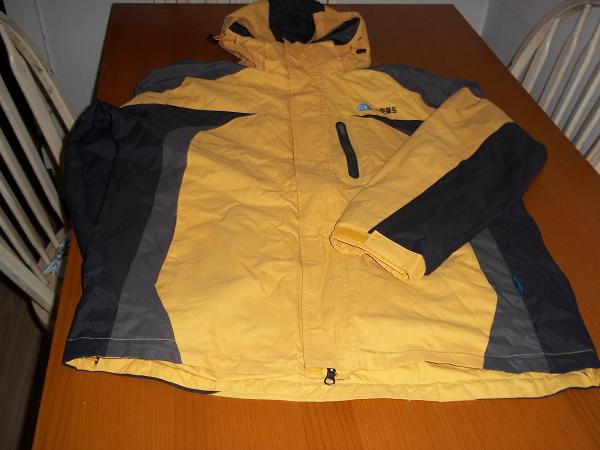 鄂爾多斯登山沖鋒衣|內膽羽絨沖鋒衣|品牌沖鋒衣|打造沖鋒衣|北京雅鍶特服裝廠內蒙古
