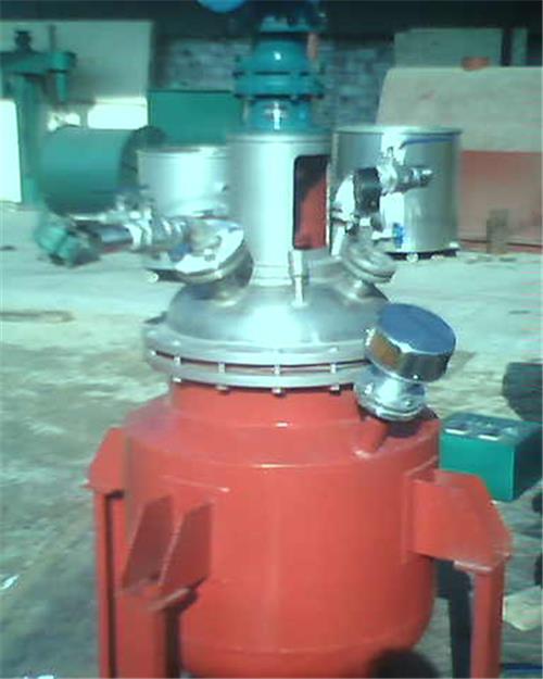 山东电加热反应釜价格，不锈钢反应釜，蒸汽加热反应釜，山东骏宇化机