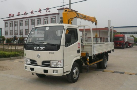 徐工隨車吊 購車熱線：13872865588