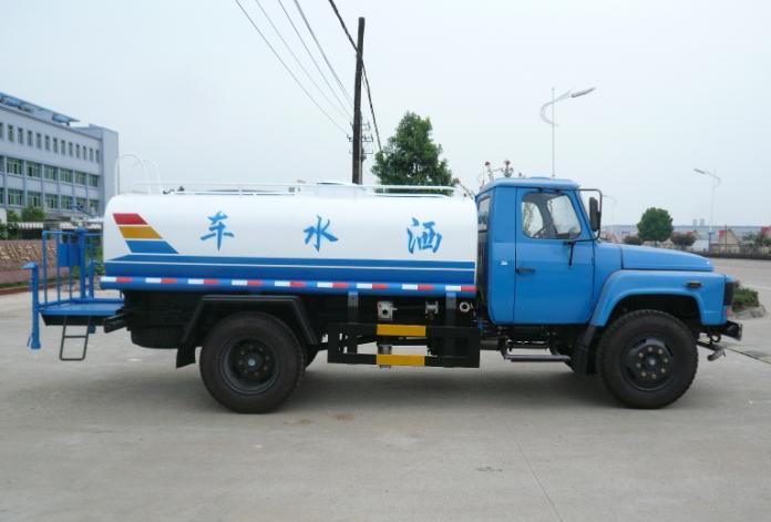 綠化噴灑車  購車電話：13872865588