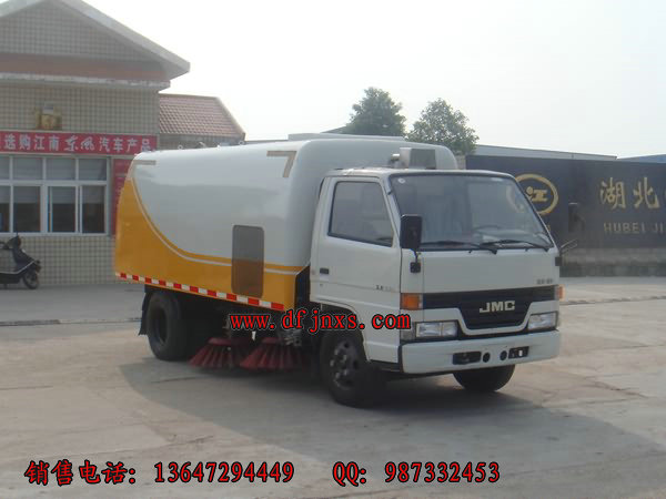 慶鈴掃路車，湖北江南掃路車，掃地車價格，掃地車生產廠家13647294449