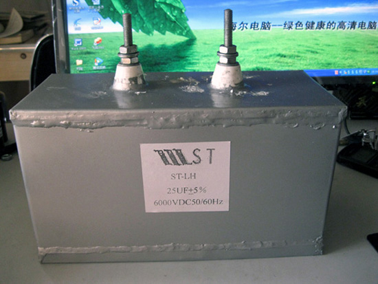 特大無(wú)極性電解電容