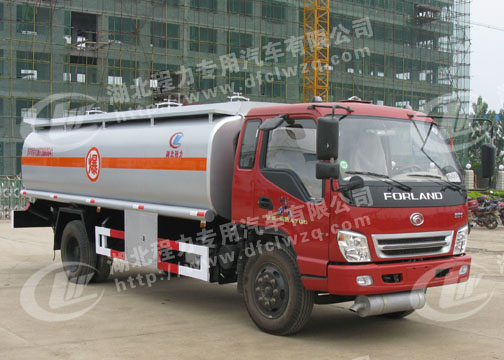 江淮灑水車