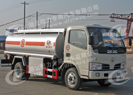 福田加油車(chē)