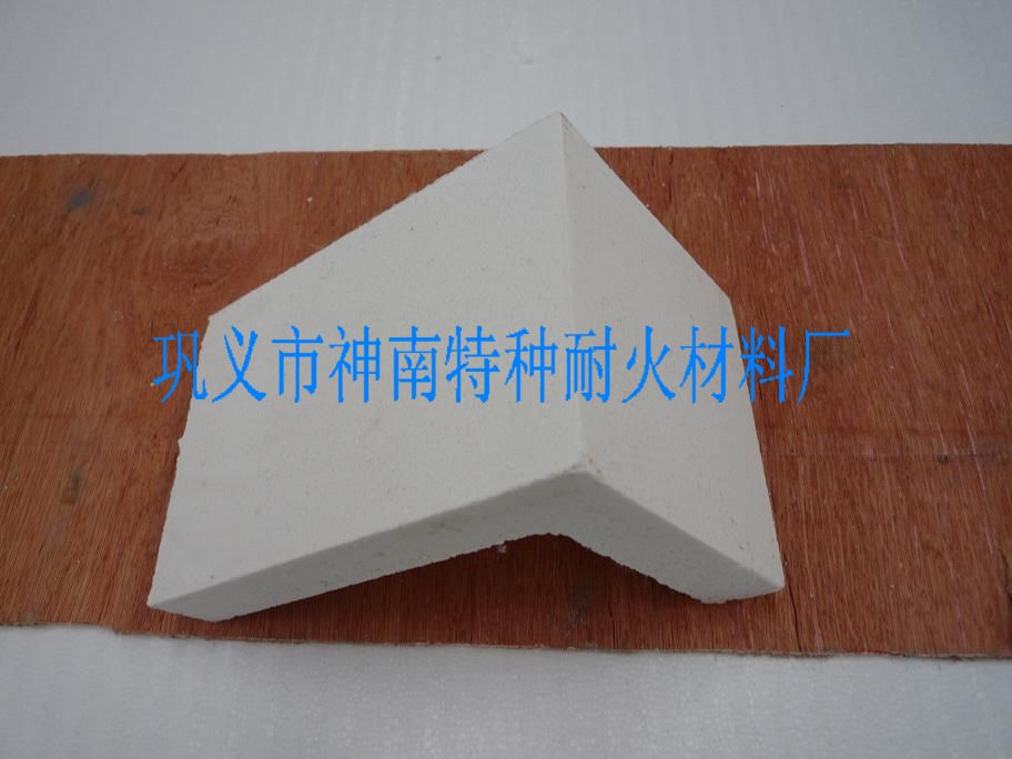 剛玉莫來石磚