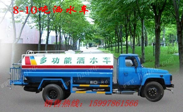 5噸東風(fēng)綠化灑水車銷售|5噸道路噴灑保潔車全國聯(lián)保價格{zd1}
