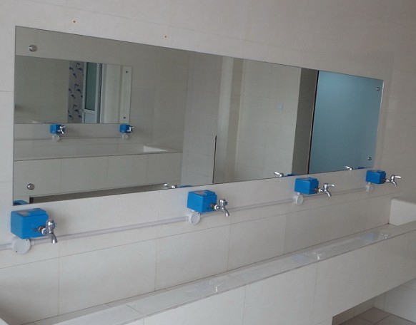 東莞IC卡水控機，打卡洗澡設(shè)備，浴室水控，水控，水控機，水控器