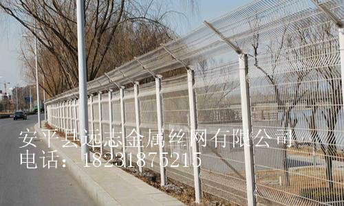 公路護欄網(wǎng)，市政護欄網(wǎng)，開發(fā)區(qū)護欄網(wǎng)