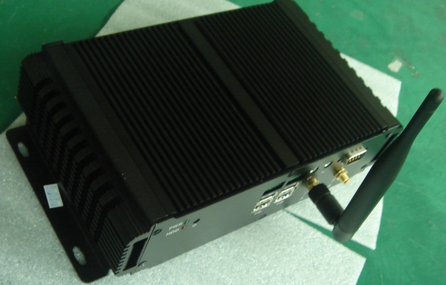  LBOX-2550工控機