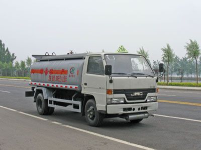 {zh0}用{zy}惠的油罐車
