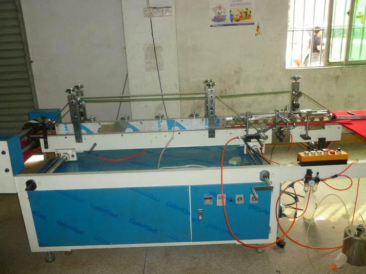 廣東pvc膠盒機(jī),pp膠盒機(jī),批發(fā)膠盒機(jī)