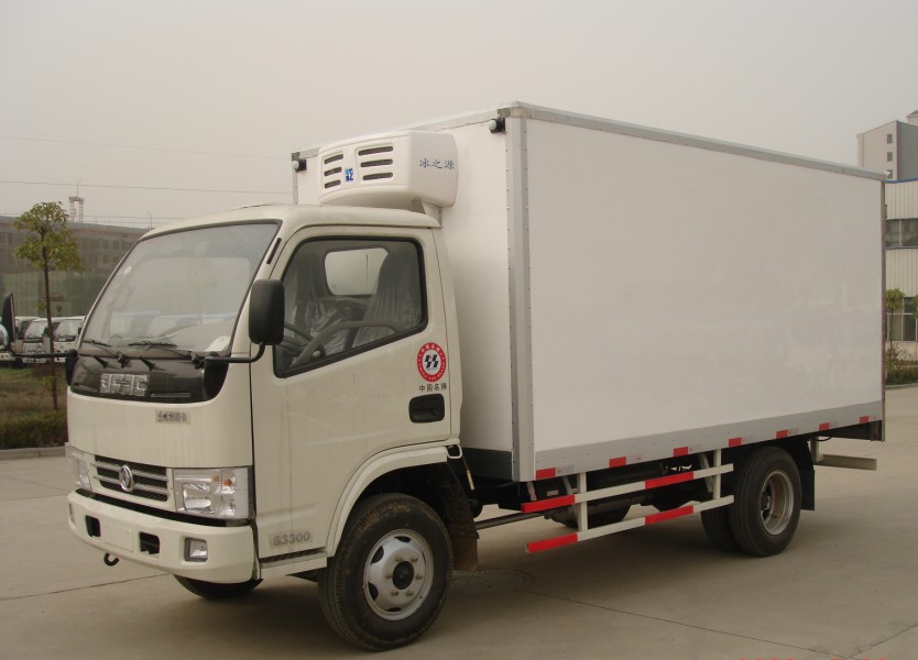 西安、延安、榆林冷藏車價(jià)格丨東風(fēng)寬體冷藏車配置玉柴115增壓中冷發(fā)動(dòng)機(jī)