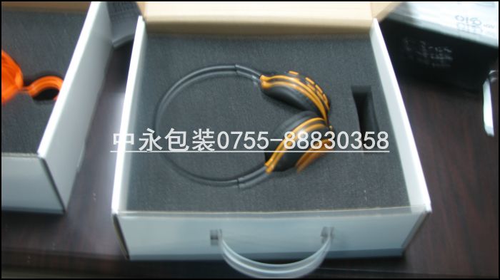 深圳供應(yīng)耳機紙盒、耳機包裝彩盒、PVC塑片開窗紙盒印刷生產(chǎn)