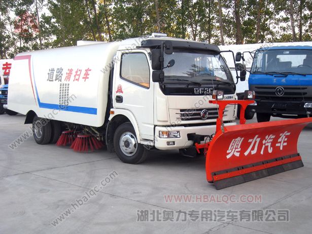 東風多利卡清掃除雪車,東風多利卡掃路清雪車