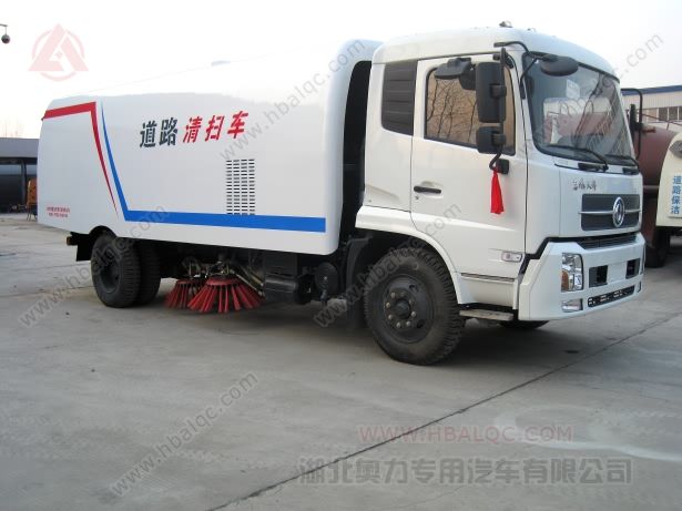 東風153大型掃地車,公路清掃車,大型掃路車,大型清掃車