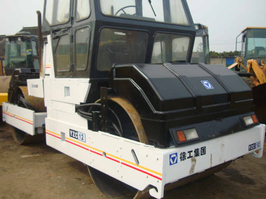 徐工（二手10噸壓路機(jī)價(jià)格）（二手10噸雙鋼輪壓路機(jī)）