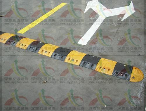 停車場壓不爛減速帶 道路緩沖帶 減速路拱原始圖片2