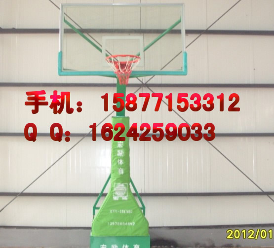 隆林籃球架廠(chǎng)家，移動(dòng)式防液壓籃球架，大箱籃球架