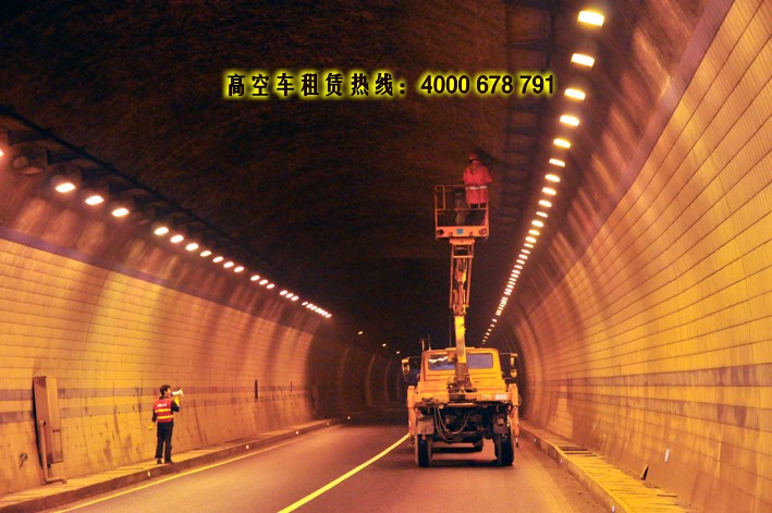  南京玄武出租高空車、白下出租作業(yè)平臺、秦淮高空作業(yè)機租賃4000678791