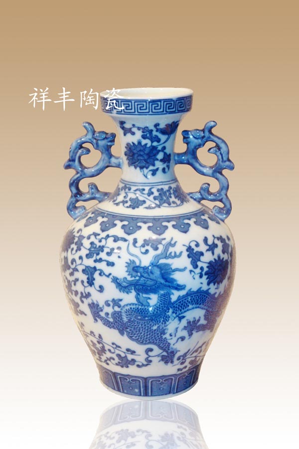 景德鎮(zhèn)瓷酒瓶  景德鎮(zhèn)瓷酒瓶  景德鎮(zhèn)瓷酒瓶