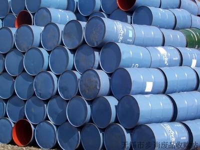沈陽供應(yīng)二手塑料桶 沈陽出售二手鐵桶 沈陽銷售舊油桶