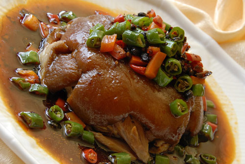 鮮椒霸王肘