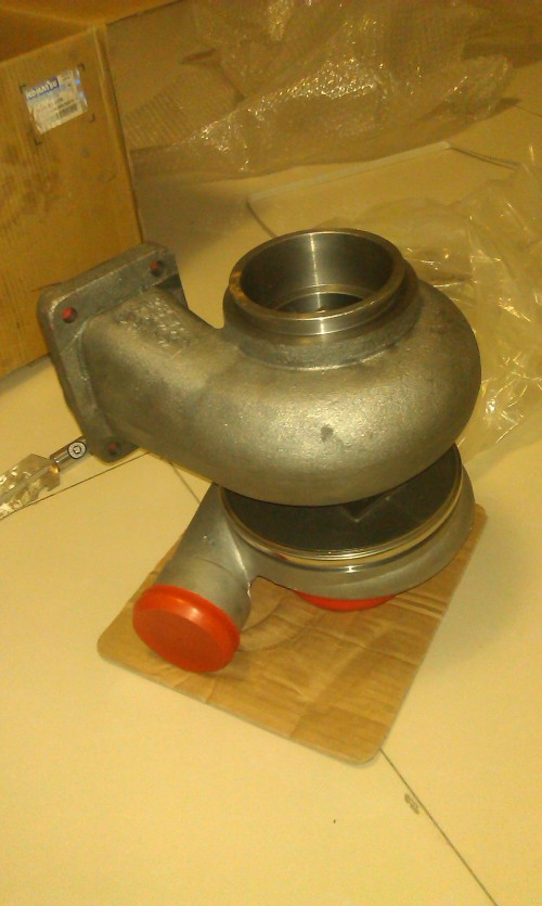 小松400-7發(fā)動(dòng)機(jī)增壓器