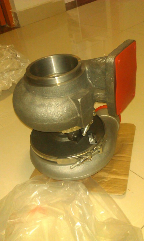 小松發動機增壓器