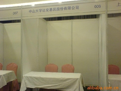 展位標(biāo)攤展示架 展覽攤位鋁料 八棱柱展板 戶外活動(dòng)小房間 白色鋁合金制作 圓柱立柱展架